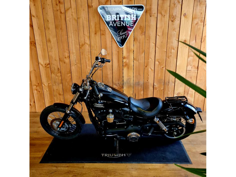 HARLEY-DAVIDSON DYNA STREET BOB 1584