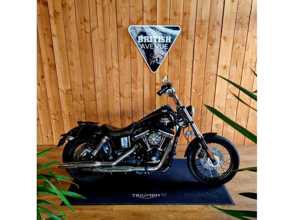 HARLEY-DAVIDSON DYNA STREET BOB 1584