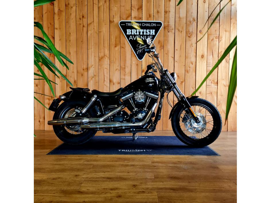 HARLEY-DAVIDSON DYNA STREET BOB 1584