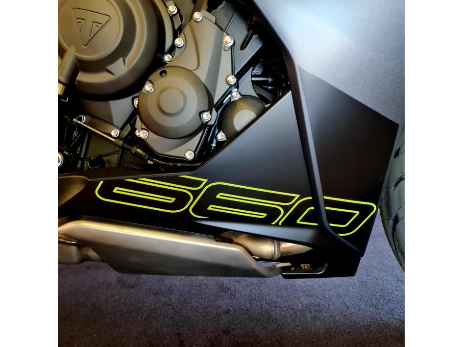 TRIUMPH 	DAYTONA 660