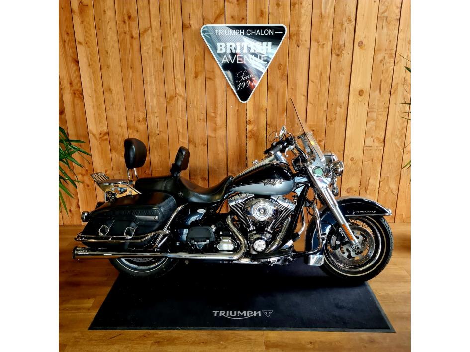 HARLEY-DAVIDSON TOURING ROAD KING 1690 CLASSIC