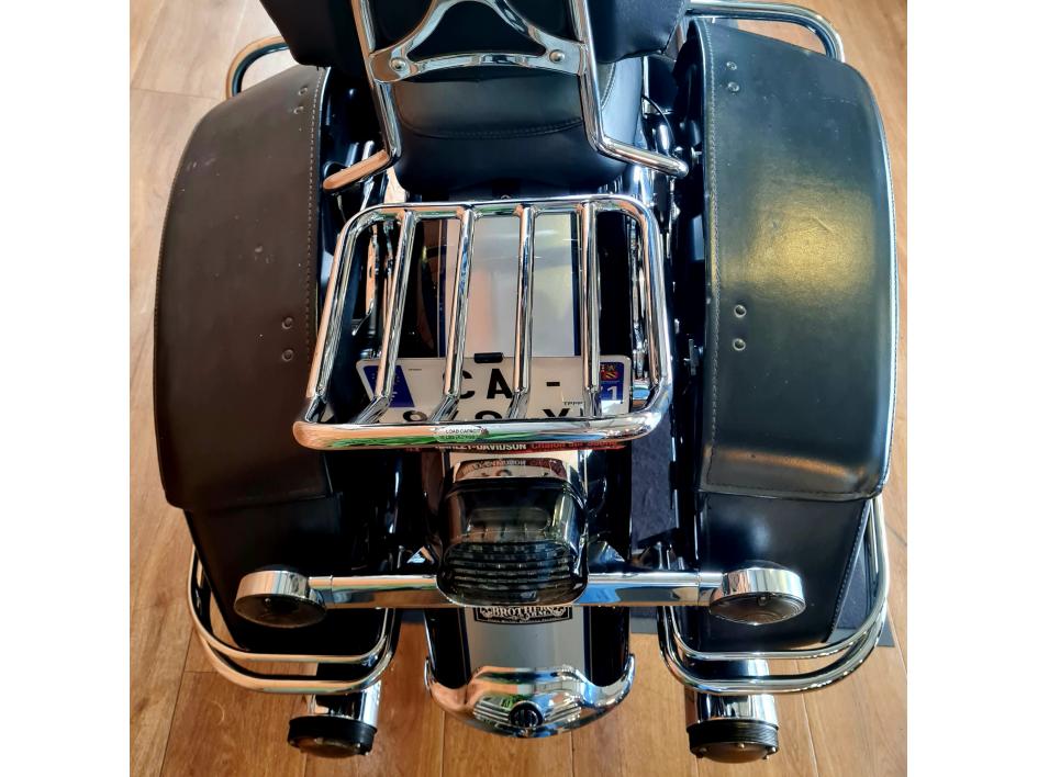 HARLEY-DAVIDSON TOURING ROAD KING 1690 CLASSIC