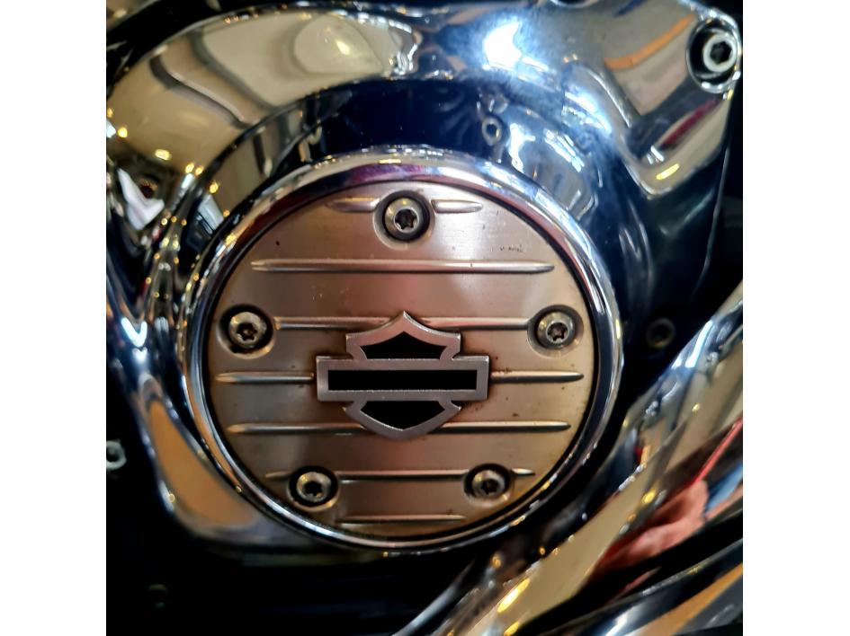 HARLEY-DAVIDSON TOURING ROAD KING 1690 CLASSIC