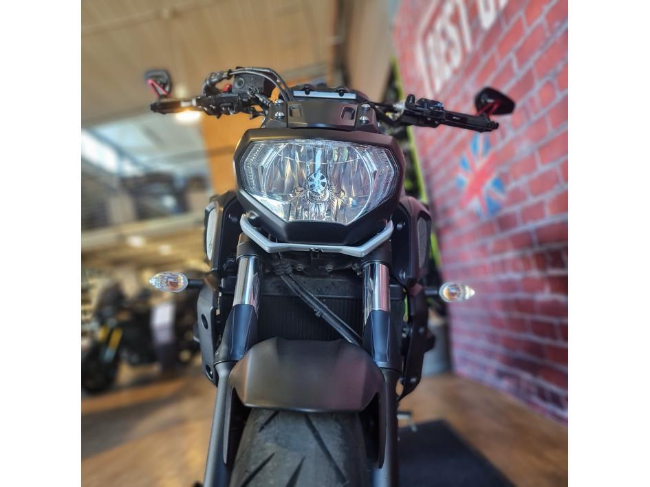 YAMAHA MT-07