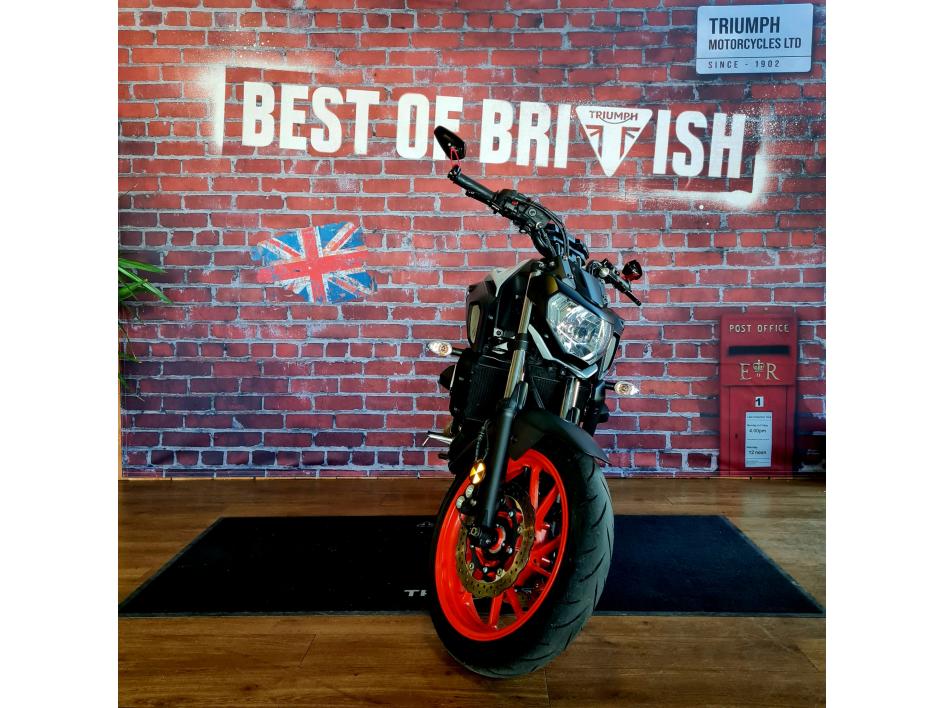 YAMAHA MT-07