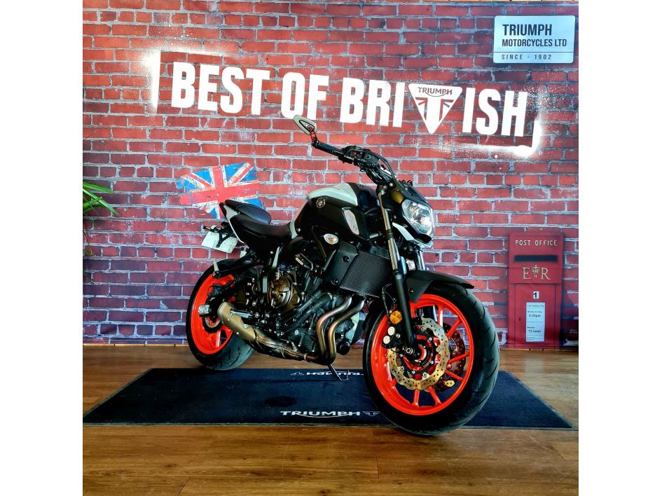 YAMAHA MT-07