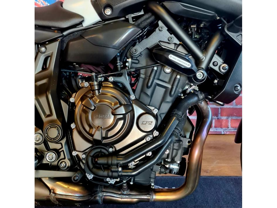 YAMAHA MT-07