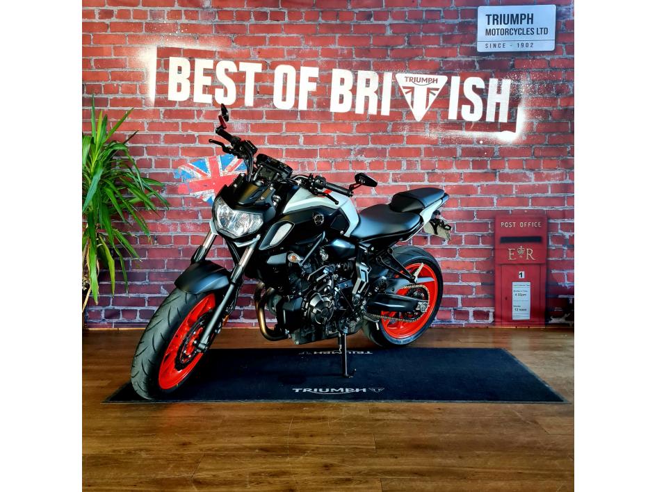 YAMAHA MT-07