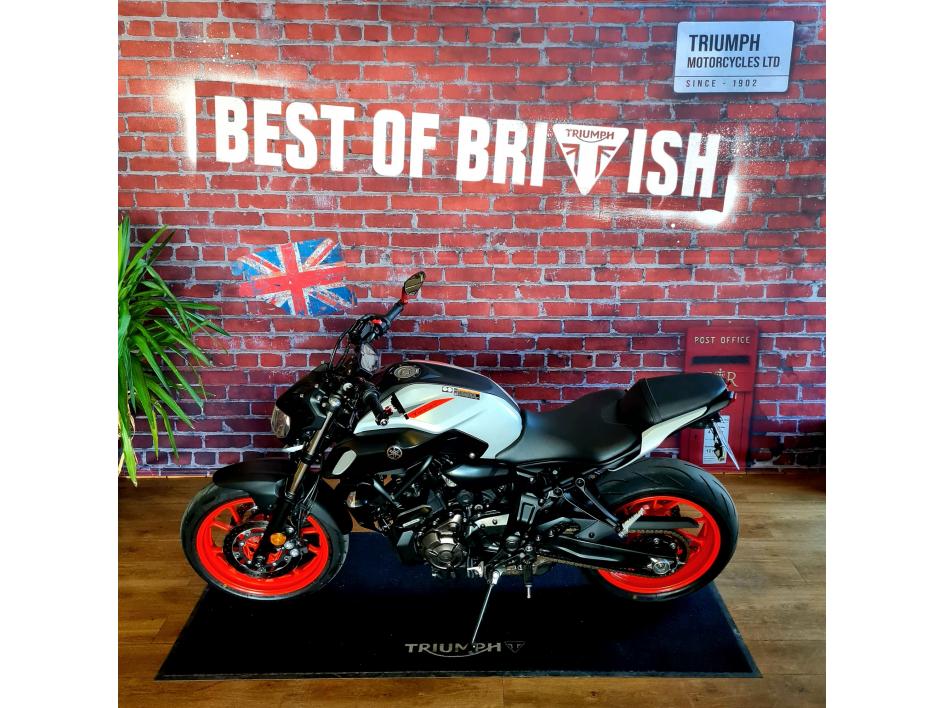 YAMAHA MT-07