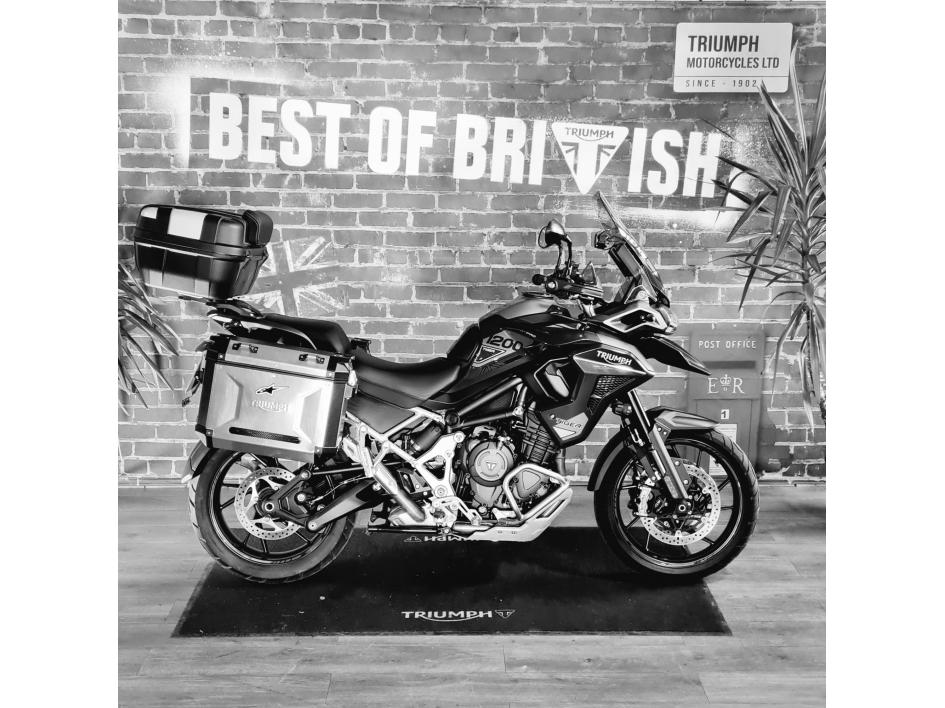 TRIUMPH TIGER 1200 GT PRO