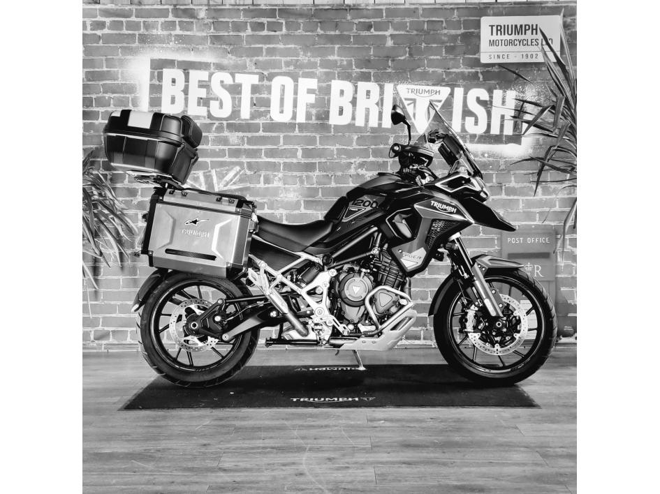 TRIUMPH TIGER 1200 GT PRO
