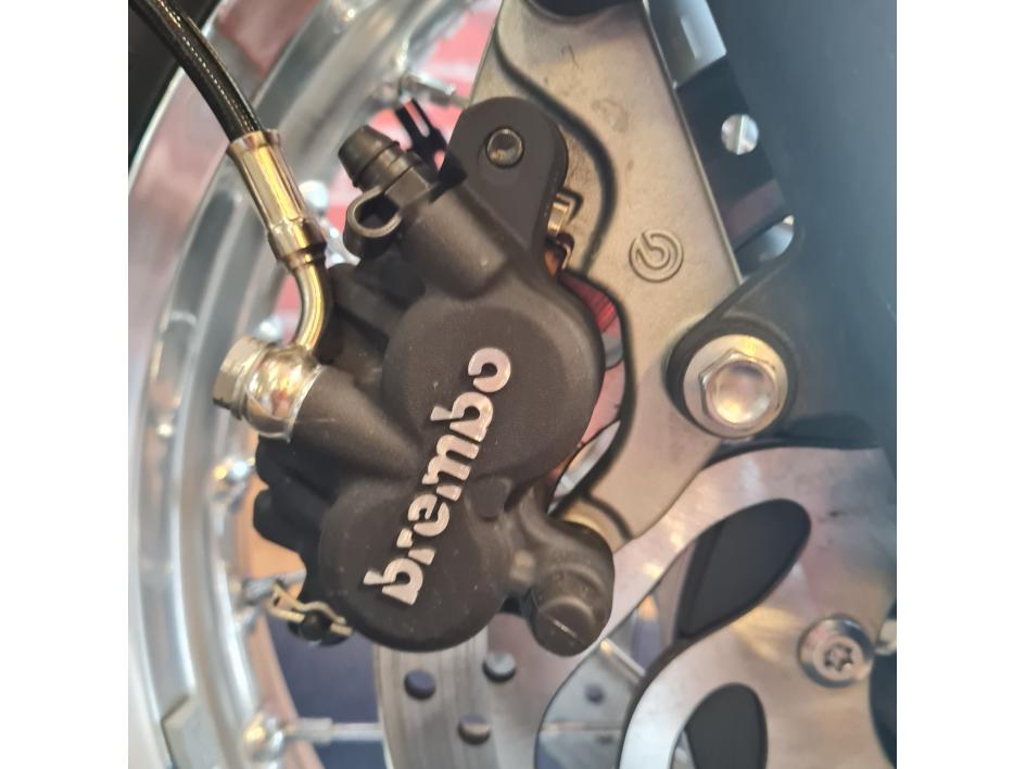 TRIUMPH BONNEVILLE T120