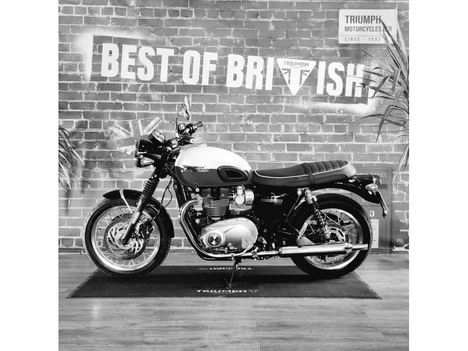 TRIUMPH BONNEVILLE T120