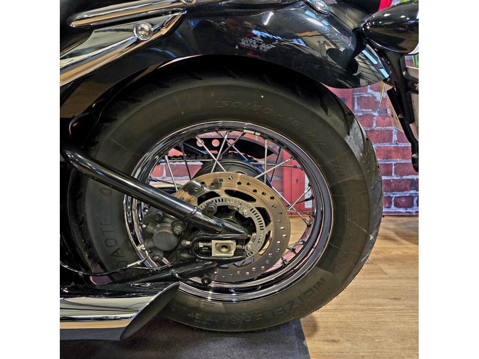 TRIUMPH BONNEVILLE SPEEDMASTER 1200