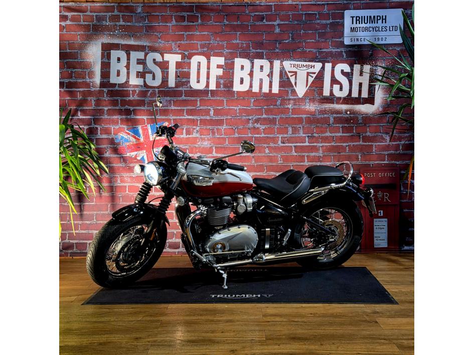 TRIUMPH BONNEVILLE SPEEDMASTER 1200