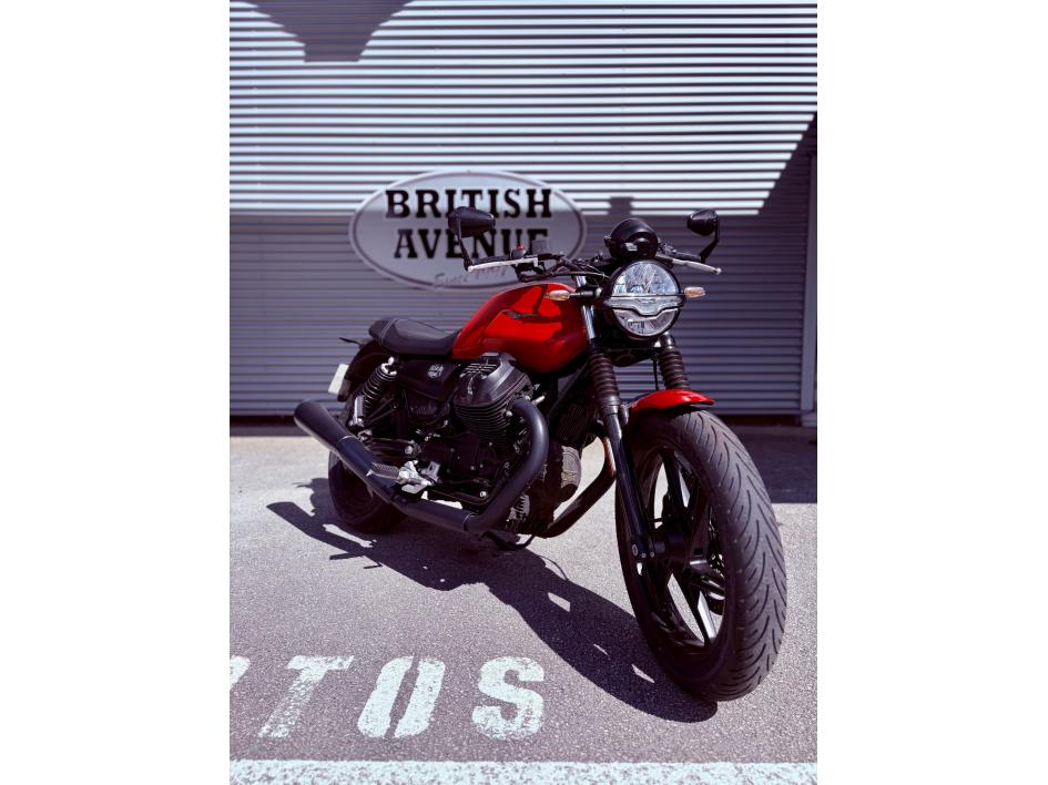 MOTO GUZZI V7 STONE 850