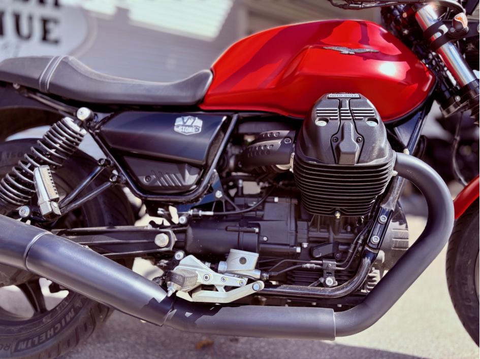 MOTO GUZZI V7 STONE 850