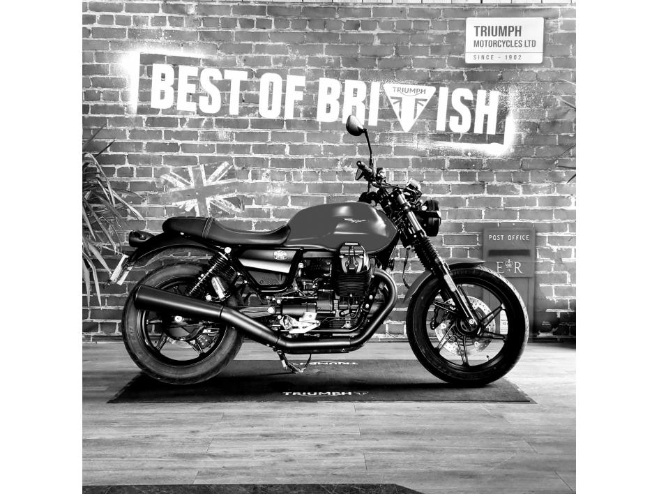 MOTO GUZZI V7 STONE 850