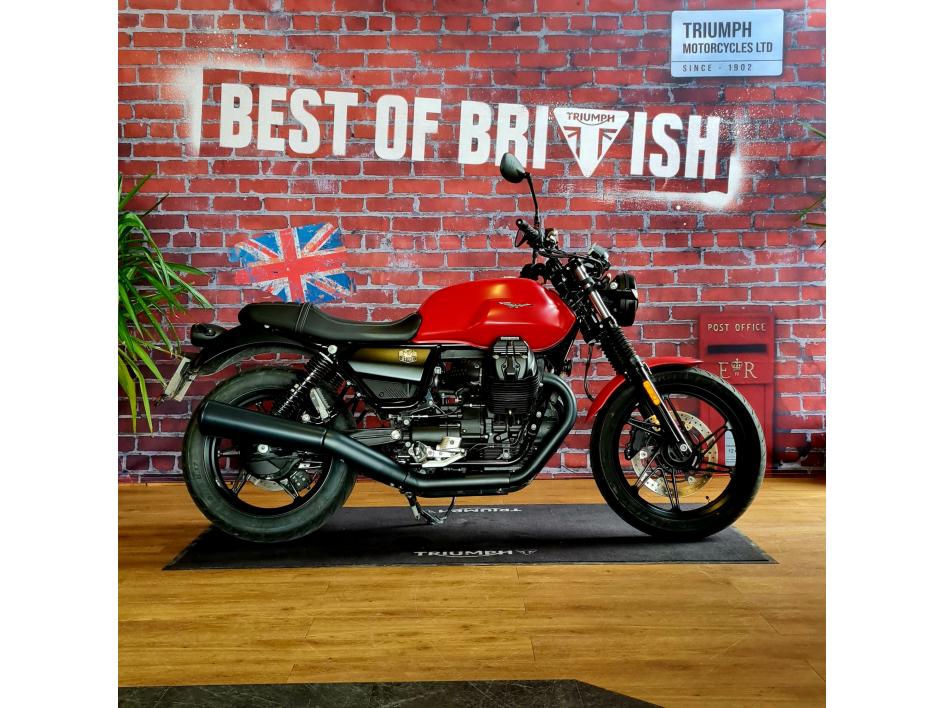 MOTO GUZZI V7 STONE 850