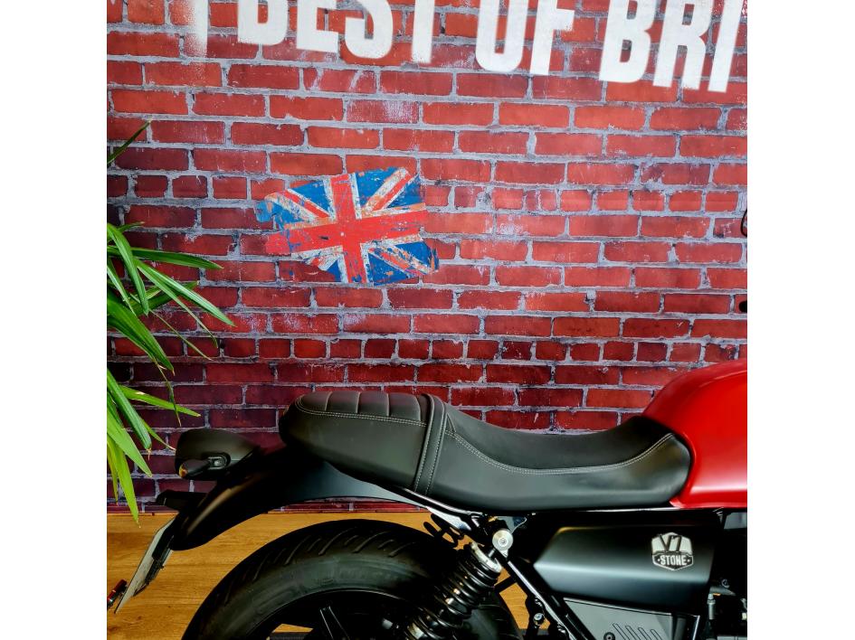 MOTO GUZZI V7 STONE 850