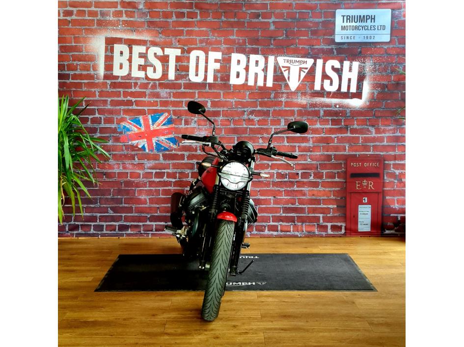 MOTO GUZZI V7 STONE 850
