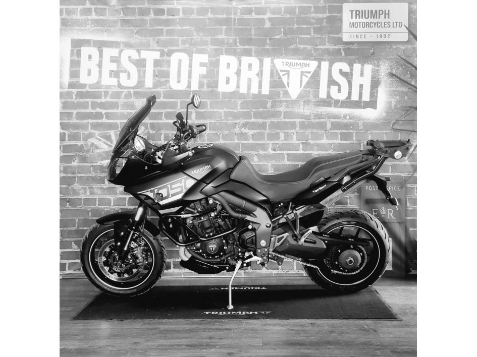 TRIUMPH TIGER 1050 SPORT