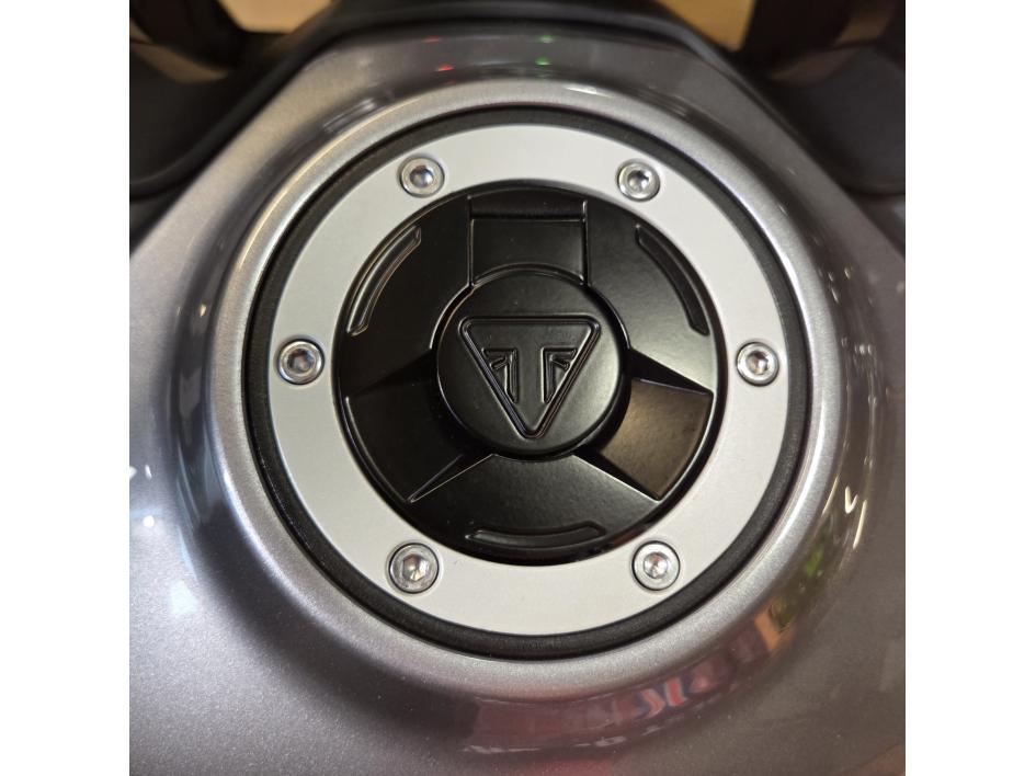 TRIUMPH TIGER SPORT 800