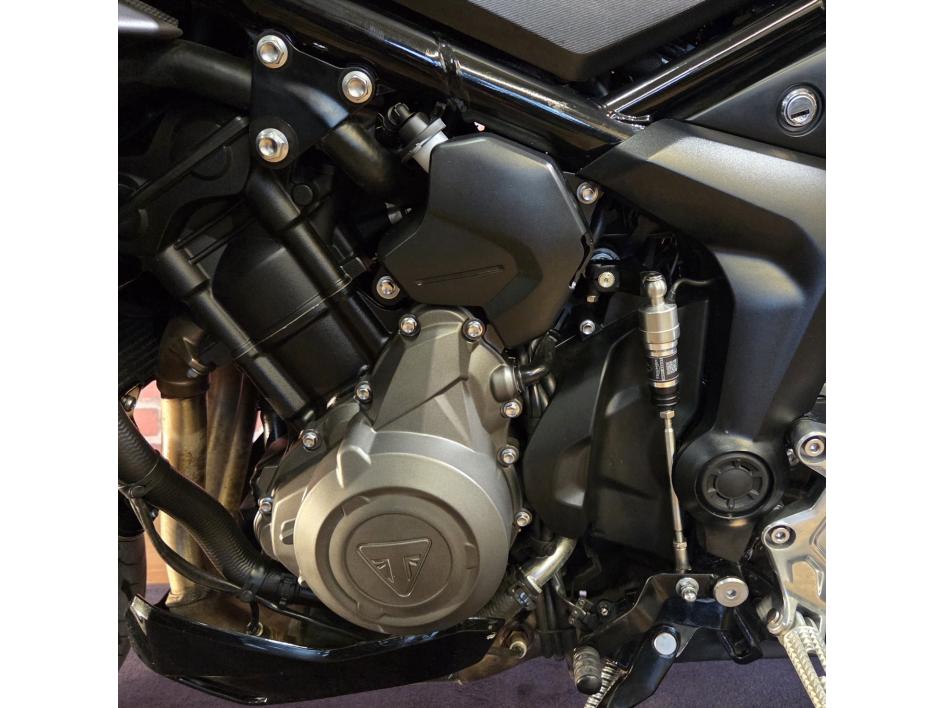 TRIUMPH TIGER SPORT 800