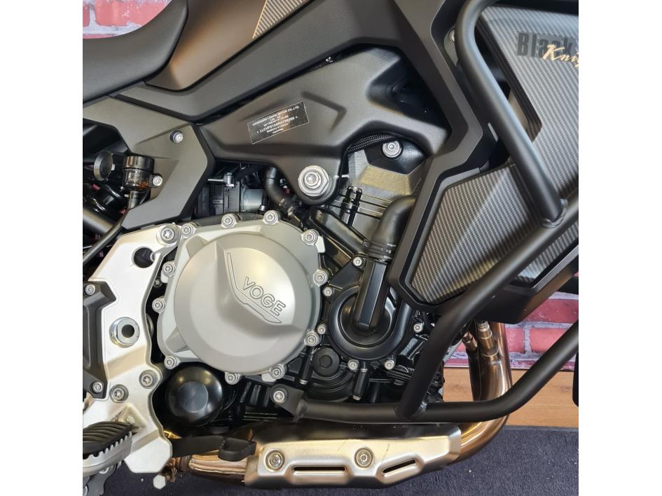 VOGE DS900X