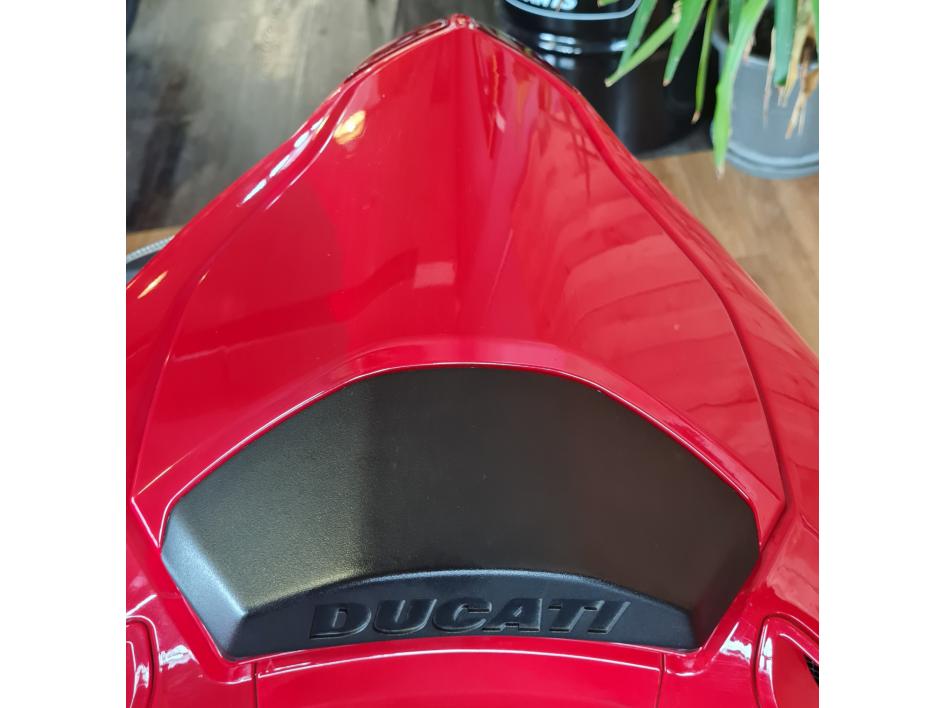 DUCATI 1098 STREET FIGHTER