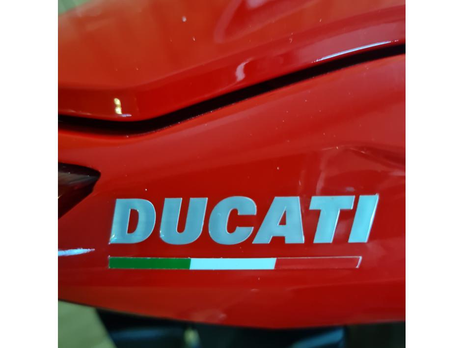 DUCATI 1098 STREET FIGHTER
