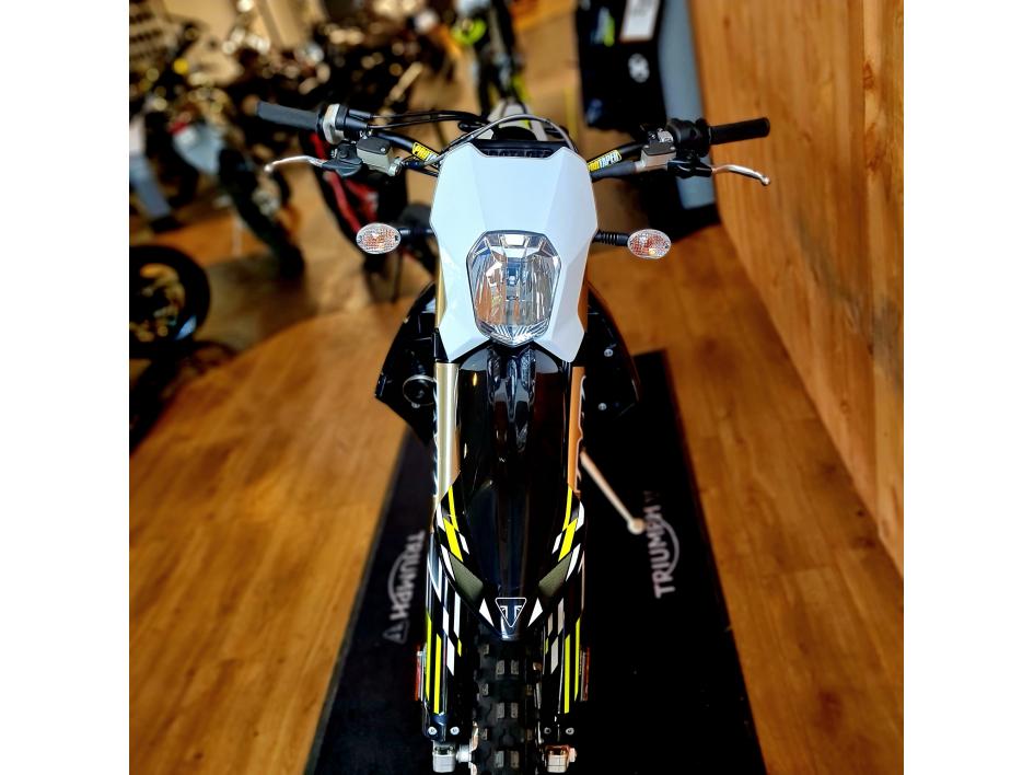TRIUMPH TF 250-E