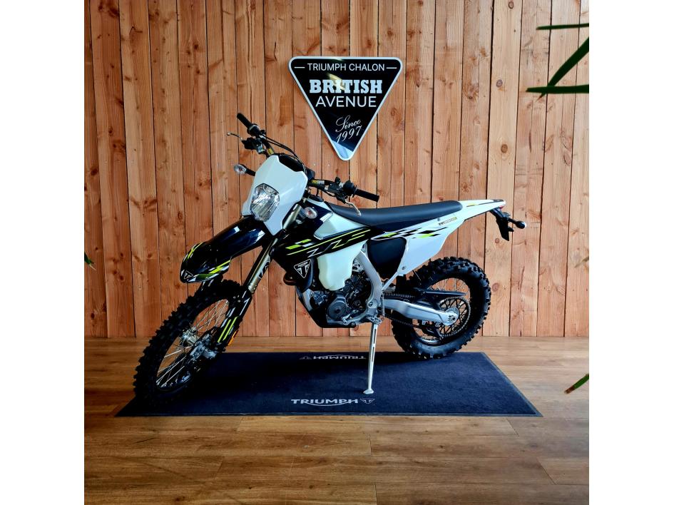 TRIUMPH TF 250-E