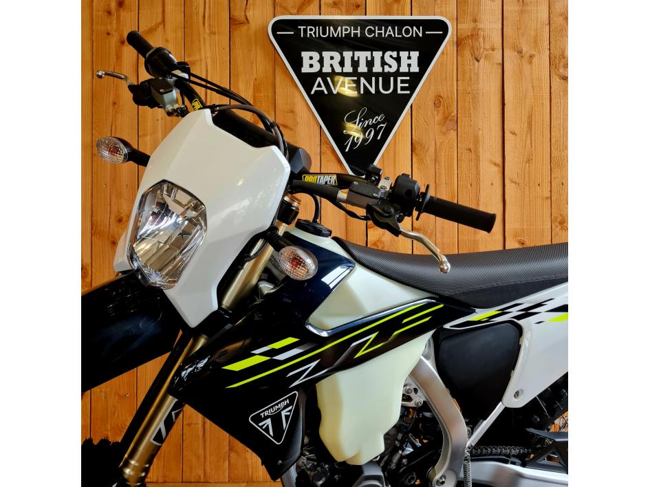 TRIUMPH TF 250-E