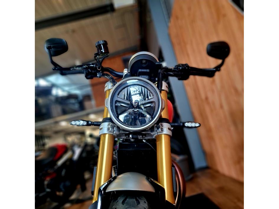 TRIUMPH SPEED TWIN 1200 RS