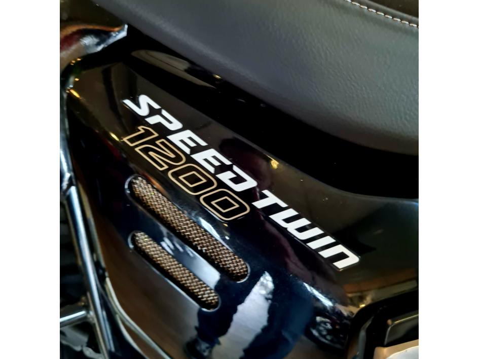 TRIUMPH SPEED TWIN 1200 RS