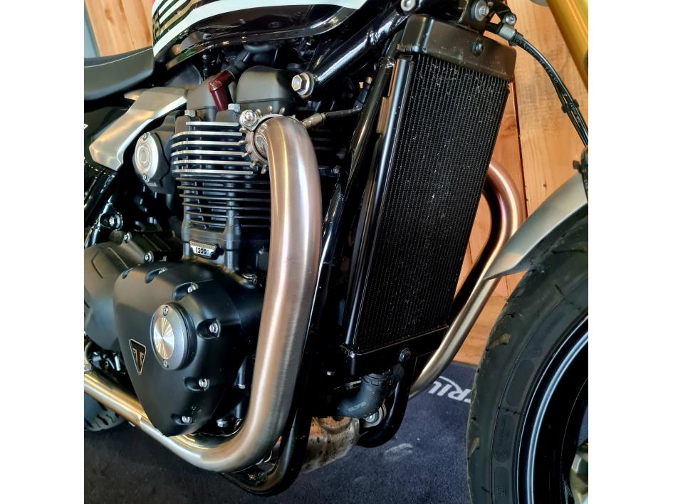 TRIUMPH SPEED TWIN 1200 RS