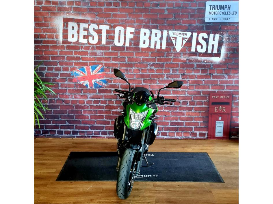 KAWASAKI ER-6 (47.5CV)