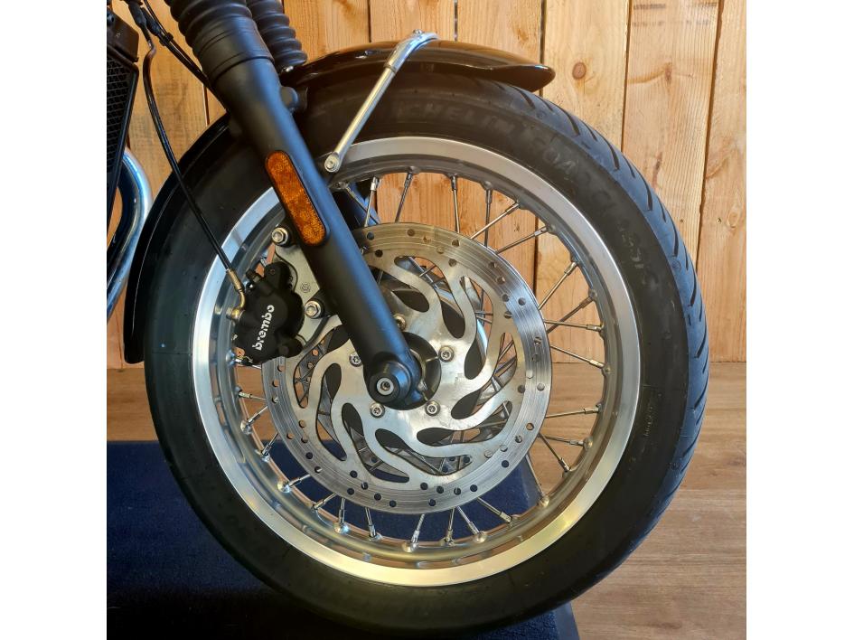 TRIUMPH Bonneville T120 Black