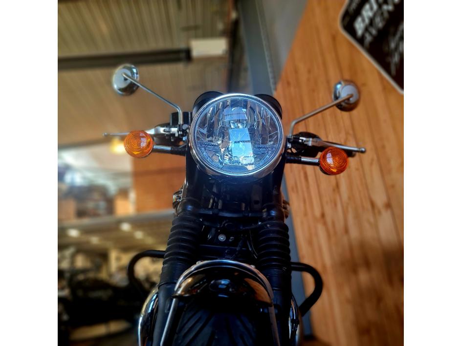 TRIUMPH Bonneville T120 Black