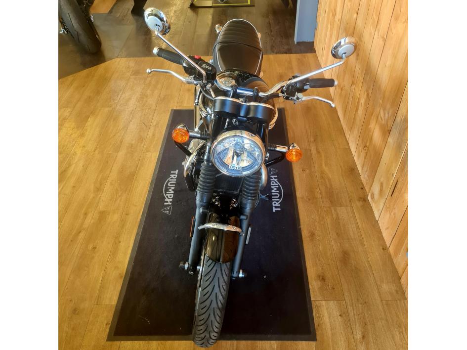TRIUMPH Bonneville T120 Black