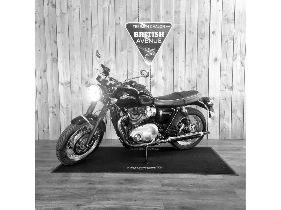 TRIUMPH Bonneville T120 Black