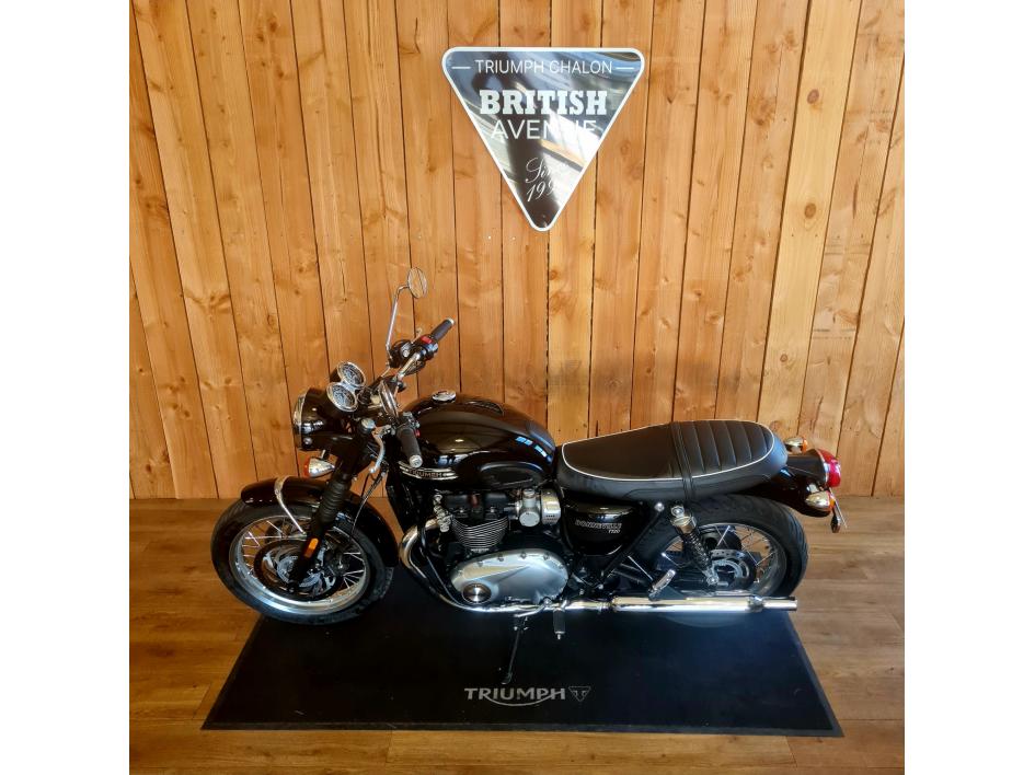 TRIUMPH Bonneville T120 Black