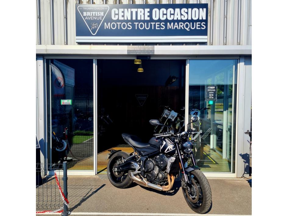 TRIUMPH TRIDENT 660 (A2)