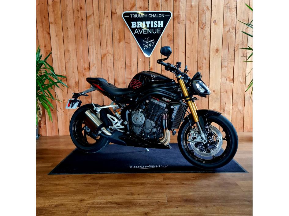 TRIUMPH SPEED TRIPLE 1200 RS