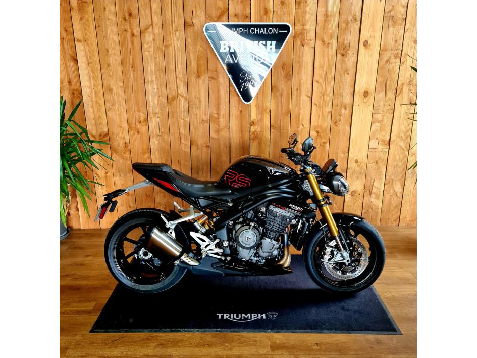 TRIUMPH SPEED TRIPLE 1200 RS
