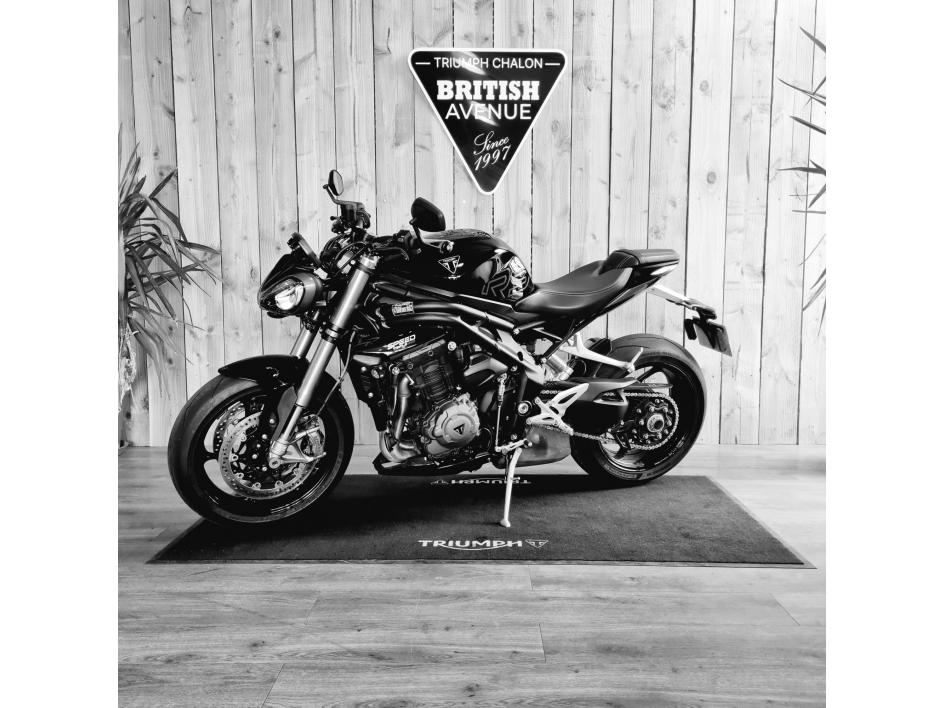 TRIUMPH SPEED TRIPLE 1200 RS