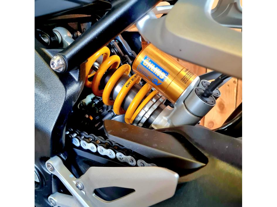 TRIUMPH SPEED TRIPLE 1200 RS