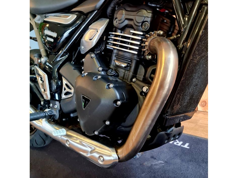 TRIUMPH SPEED 400