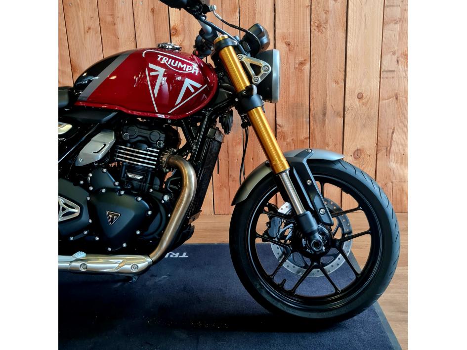 TRIUMPH SPEED 400